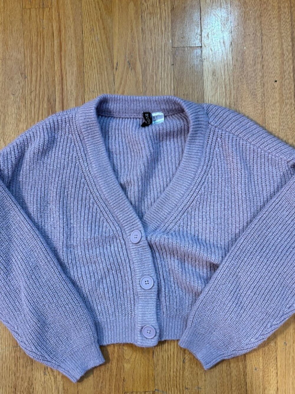 Divided (H&M) Lavender V-neck Cropped Chunky Knit Sweater